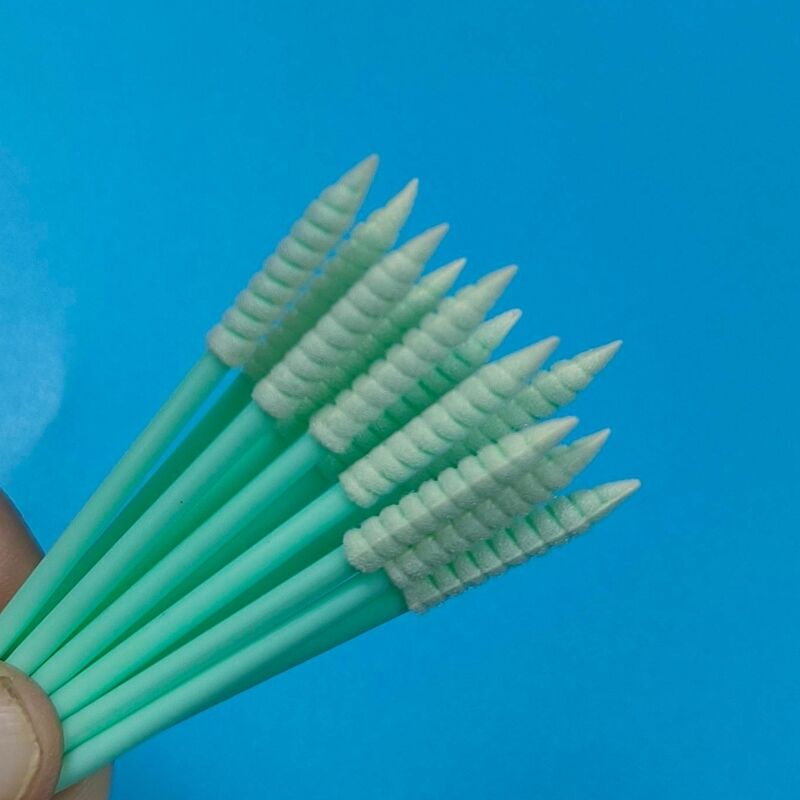 752 Πράσινο PP Stick χωρίς χνούδι Μίνι μπατονέτα με σπειροειδή μυτερό σφουγγάρι με λεπτομέρεια μπατονέτα καθαρισμού αφρού ακριβείας για Cleanroom